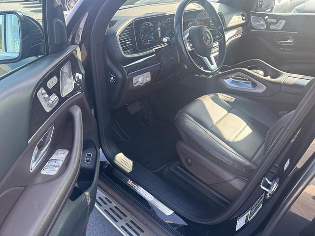 Photo of 2021 Black Mercedes-Benz GLS 450