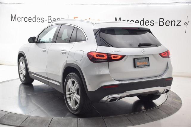 Photo of 2021 Iridium Silver Metallic Mercedes-Benz GLA 250