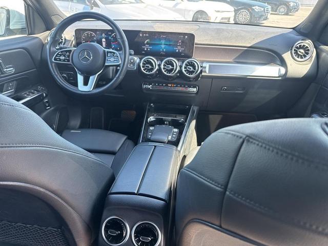Photo of 2021 Polar White Mercedes-Benz GLB 250