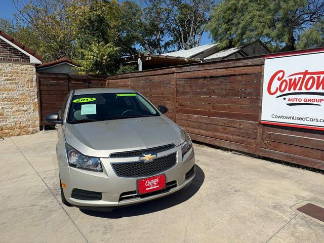 Photo of 2013 Champagne Silver Metallic Chevrolet Cruze