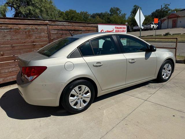 Photo of 2013 Champagne Silver Metallic Chevrolet Cruze