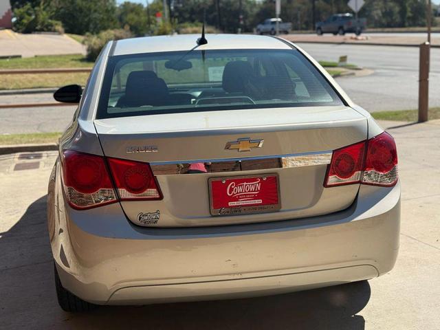 Photo of 2013 Champagne Silver Metallic Chevrolet Cruze