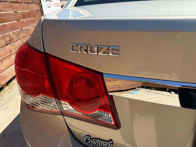 Photo of 2013 Champagne Silver Metallic Chevrolet Cruze