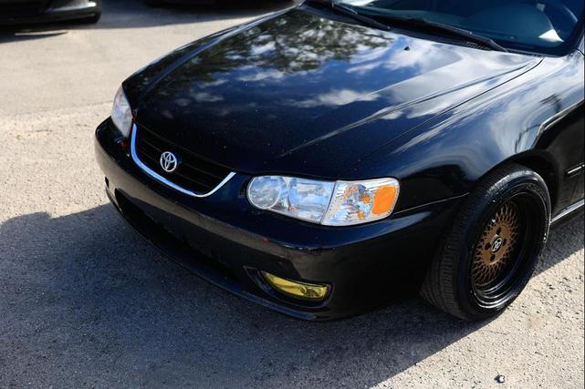 Photo of 2002 Black Sand Pearl Toyota Corolla