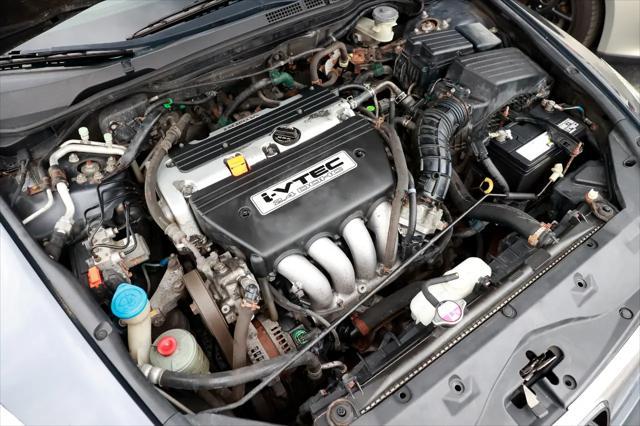 Photo of 2007 Graphite Pearl Honda Accord