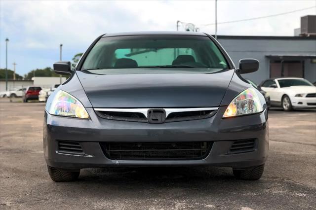 Photo of 2007 Graphite Pearl Honda Accord