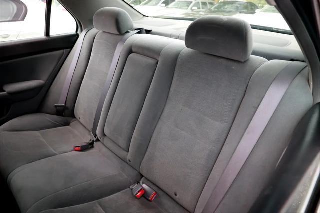 Photo of 2007 Graphite Pearl Honda Accord