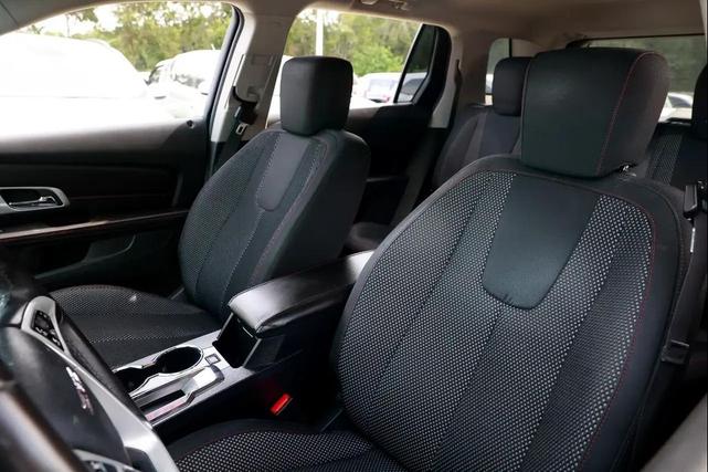 Photo of 2015 Iridium Metallic GMC Terrain