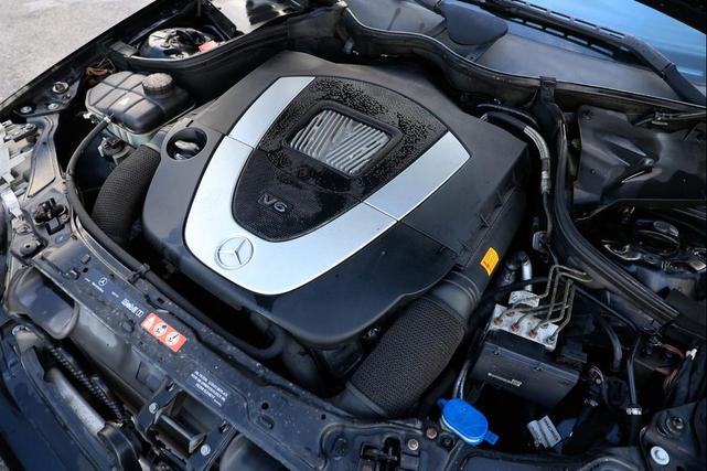 Photo of 2006 BLACK Mercedes-Benz C-Class