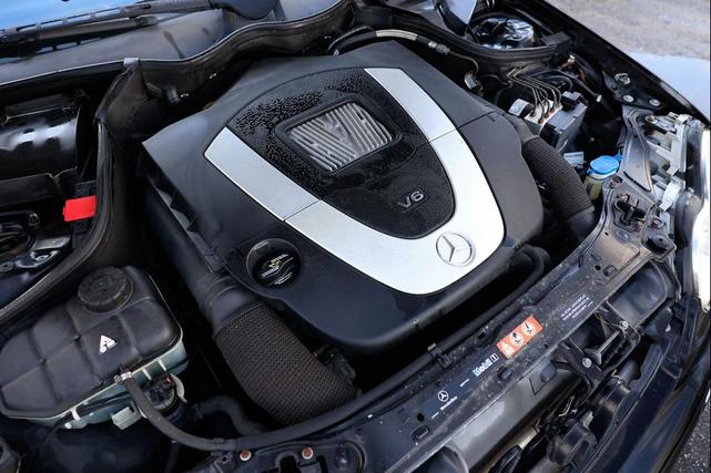 Photo of 2006 BLACK Mercedes-Benz C-Class