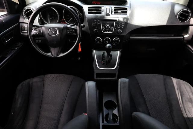 Photo of 2012 Liquid Silver Mazda Mazda5