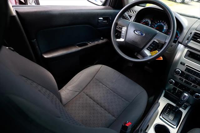 Photo of 2012 BLACK Ford Fusion