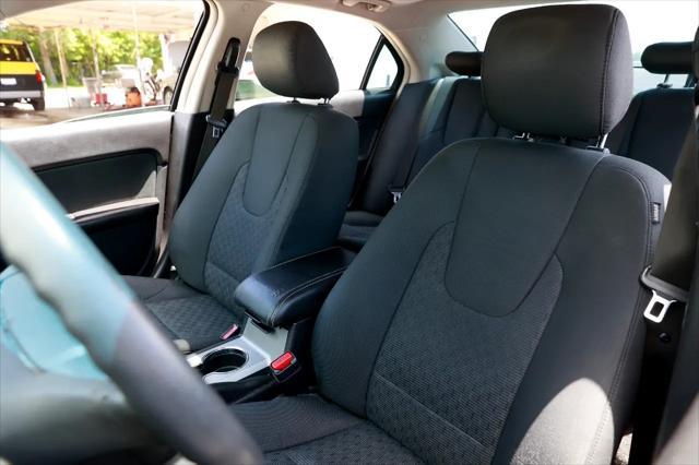 Photo of 2012 BLACK Ford Fusion