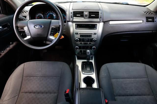 Photo of 2012 BLACK Ford Fusion
