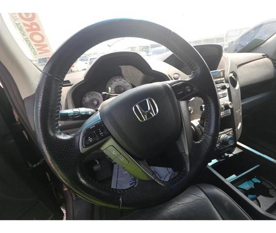 Photo of 2015 GRAY Honda Pilot