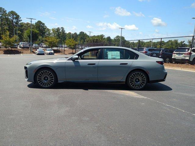 Photo of 2025 Gray Metallic BMW 740