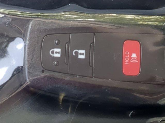 Photo of 2019 Classic Silver Metallic Toyota Prius