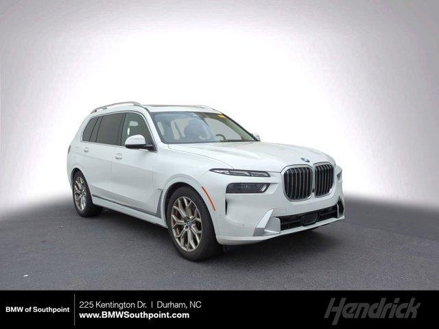 2023 BMW X7
