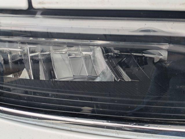 Photo of 2022 Bright White Clearcoat Jeep Grand Cherokee L