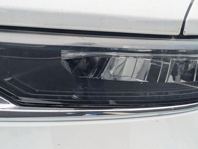 Photo of 2022 Bright White Clearcoat Jeep Grand Cherokee L