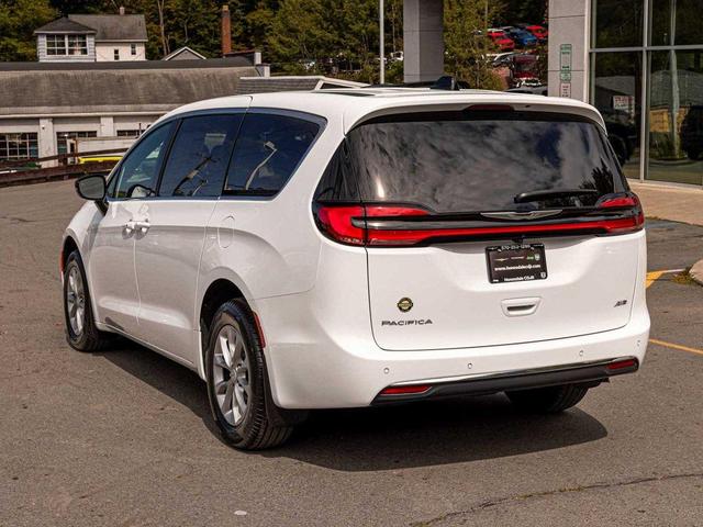 Photo of 2026 Pw7 Chrysler Pacifica