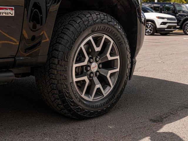 Photo of 2018 Onyx Black GMC Canyon