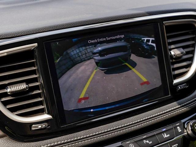 Photo of 2025 Fathom Blue Pearlcoat Chrysler Pacifica
