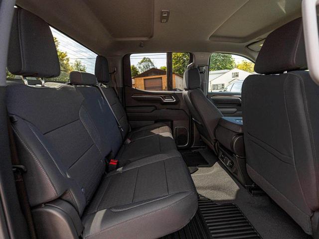 Photo of 2025 Black Chevrolet Silverado 1500