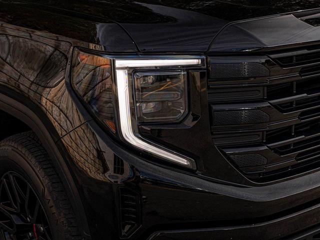 Photo of 2023 Onyx Black GMC Sierra 1500