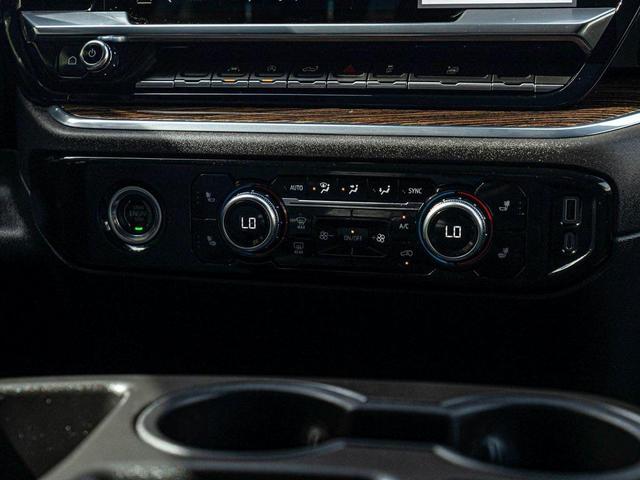 Photo of 2023 Onyx Black GMC Sierra 1500