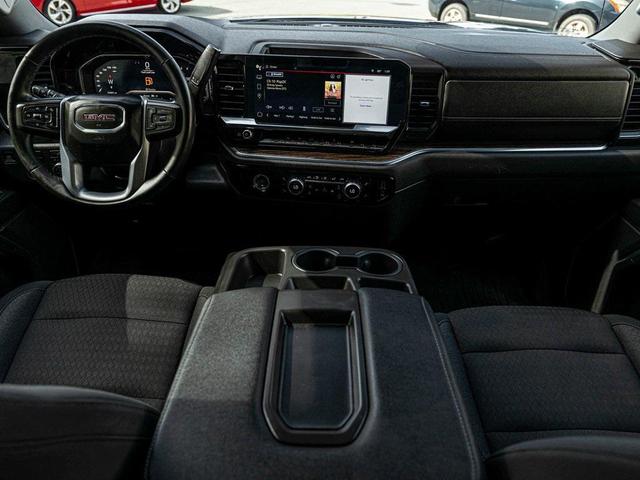 Photo of 2023 Onyx Black GMC Sierra 1500