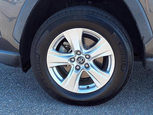 Photo of 2020 Magnetic Gray Metallic Toyota RAV4