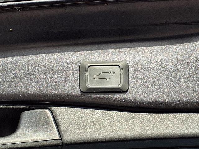 Photo of 2020 Magnetic Gray Metallic Toyota RAV4