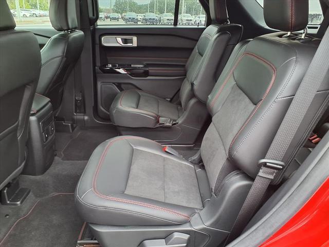 Photo of 2022 Rapid Red Metallic Tinted Clearcoat Ford Explorer