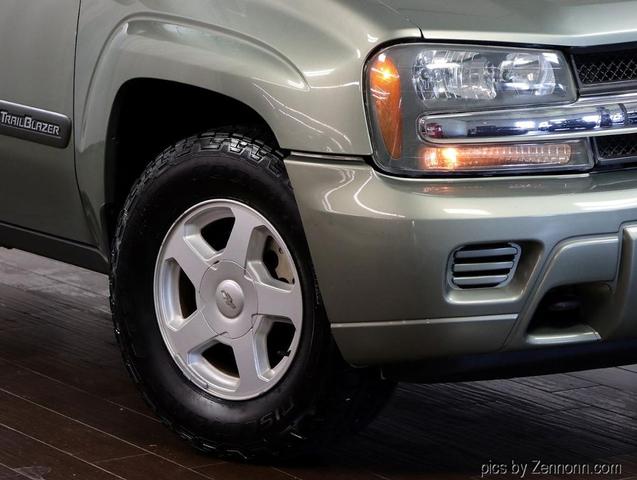 Photo of 2003 Silver Green Metallic Chevrolet Trailblazer