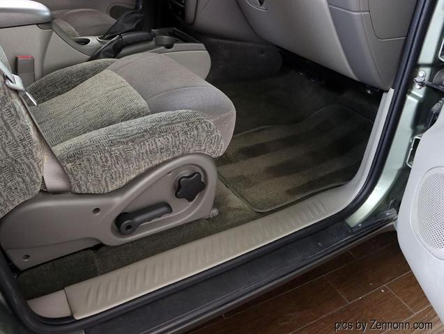 Photo of 2003 Silver Green Metallic Chevrolet Trailblazer