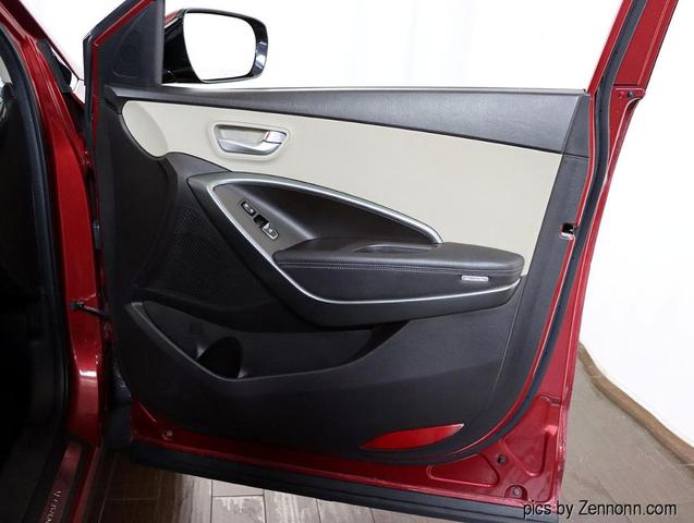 Photo of 2017 Red Hyundai Santa Fe Sport