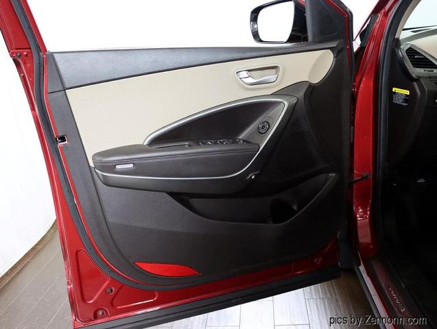 Photo of 2017 Red Hyundai Santa Fe Sport