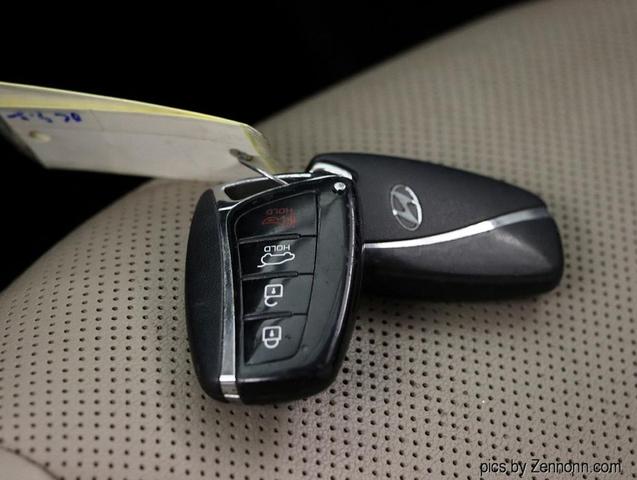 Photo of 2017 Red Hyundai Santa Fe Sport