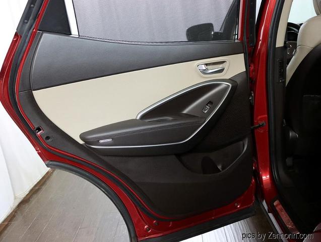 Photo of 2017 Red Hyundai Santa Fe Sport