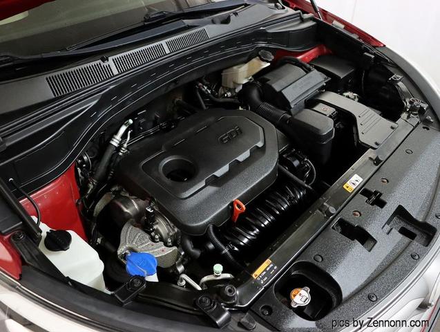 Photo of 2017 Red Hyundai Santa Fe Sport