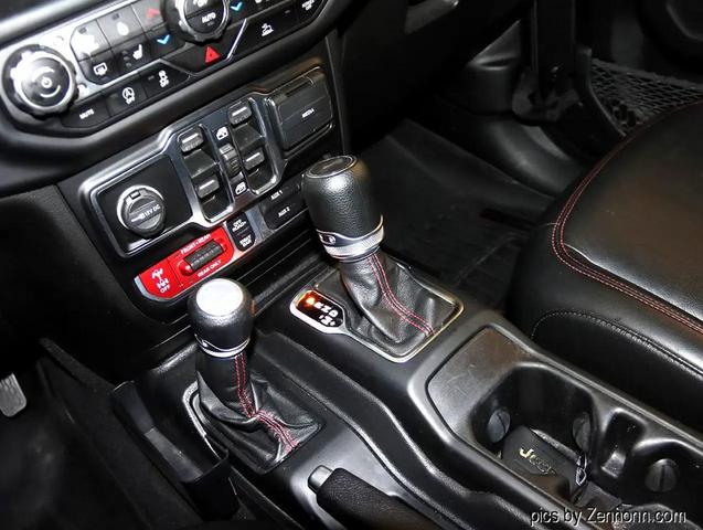 Photo of 2021 Gray Jeep Wrangler Unlimited