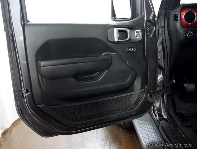 Photo of 2021 Gray Jeep Wrangler Unlimited