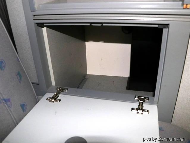 Photo of 1999 White Volkswagen Eurovan