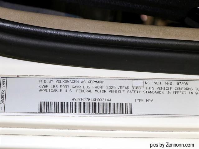 Photo of 1999 White Volkswagen Eurovan