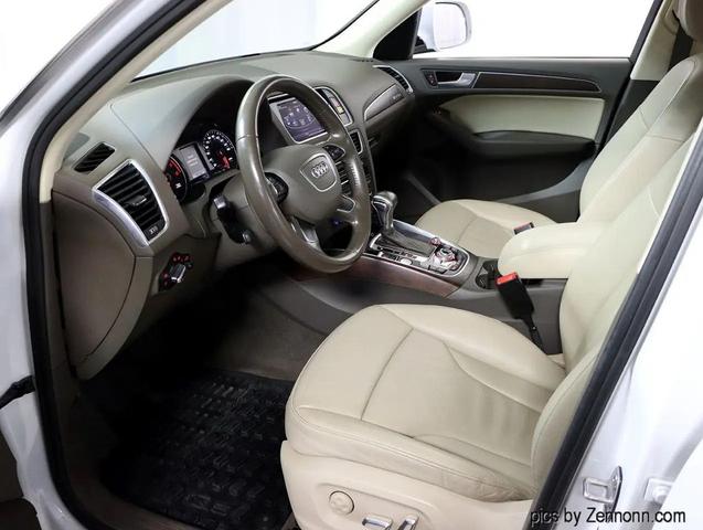 Photo of 2017 White Audi Q5