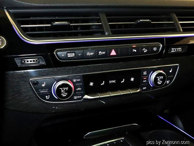 Photo of 2018 Black Audi Q7