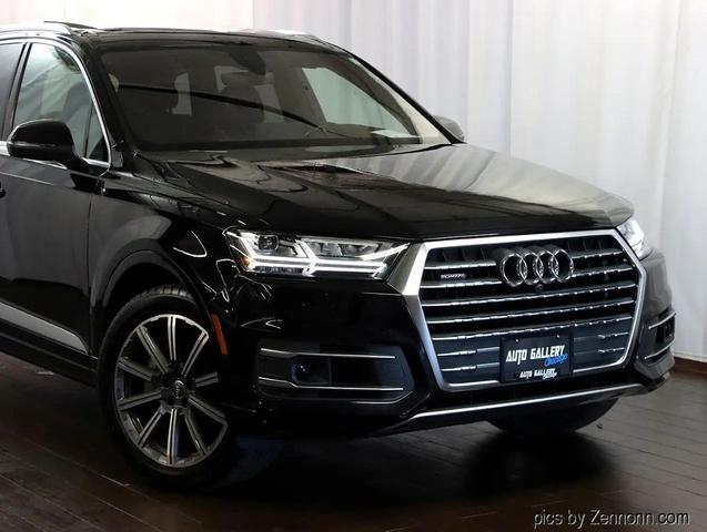 Photo of 2018 Black Audi Q7