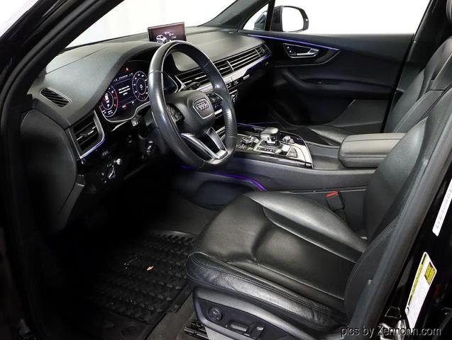Photo of 2018 Black Audi Q7