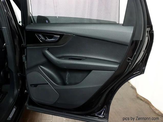 Photo of 2018 Black Audi Q7